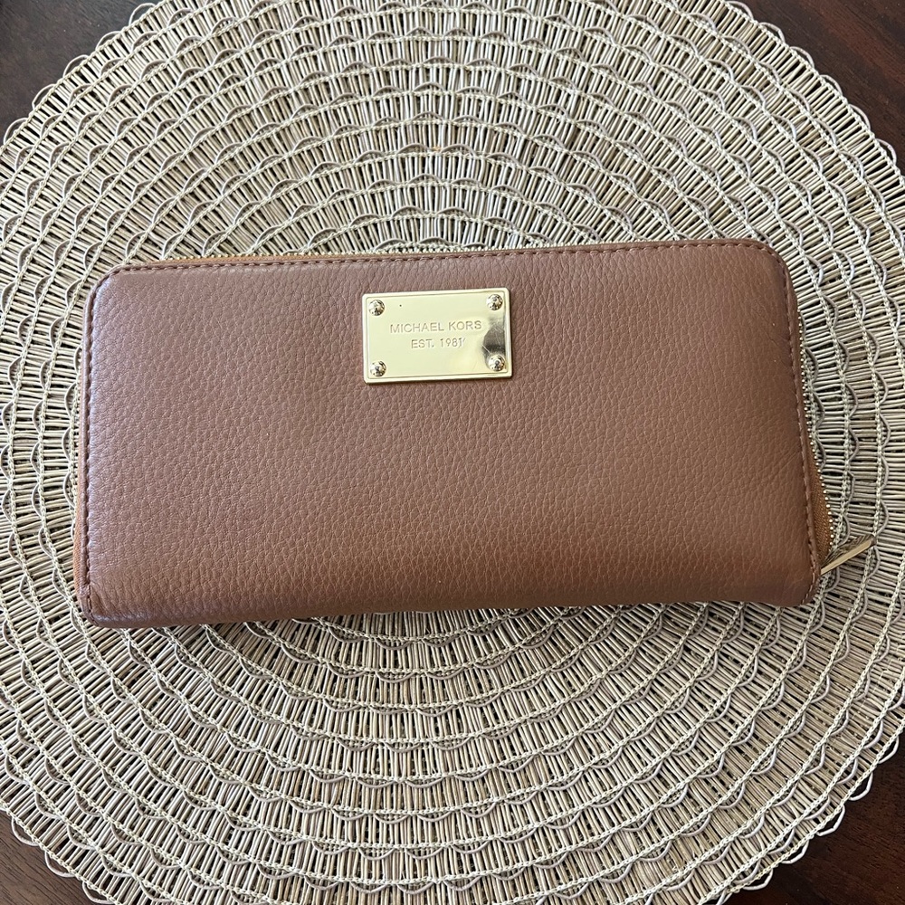 Michael Kors wallet